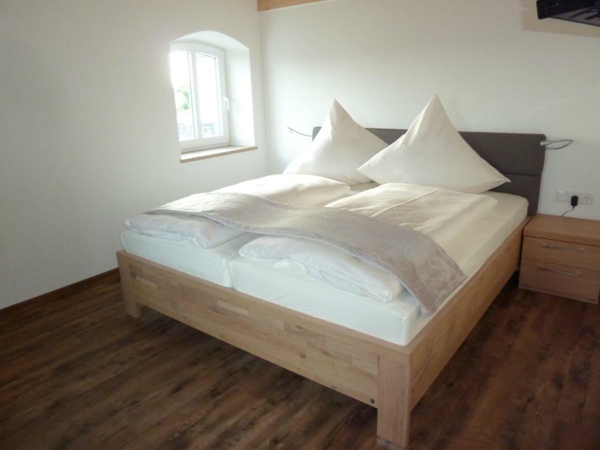Ferienwohnung Zum Dorfwirt Riedenburg Exteriör bild