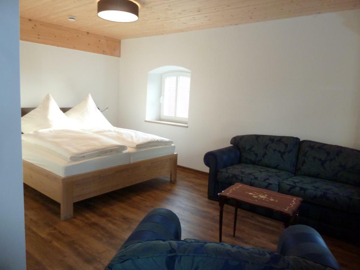 Ferienwohnung Zum Dorfwirt Riedenburg Exteriör bild